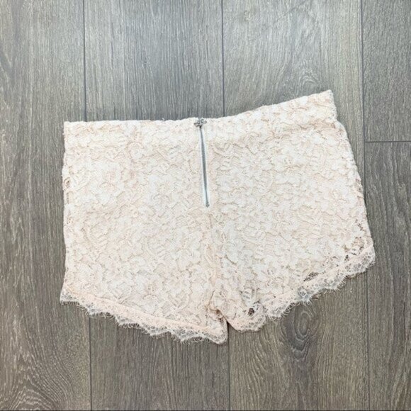 Aritzia Wilfred Jules Shorts Scallop Lace Pale Pink Coquette Size 0 Y2K 2000s - Picture 13 of 15